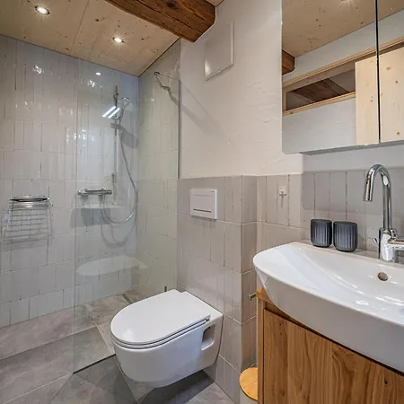 Raneburg 4 Stallhaus *