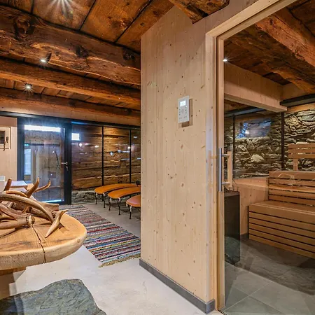 Raneburg 4 Stallhaus *